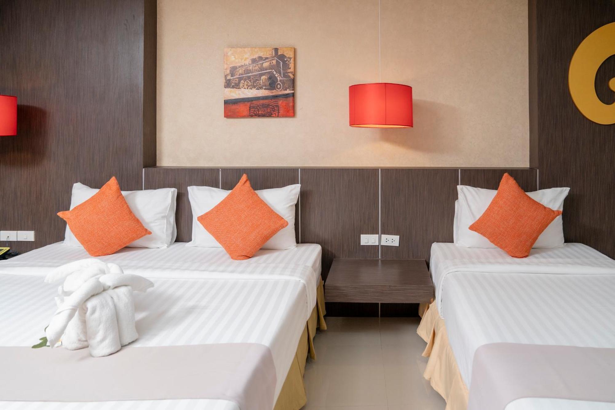 Prelude Hotel Kancsanaburi Kültér fotó